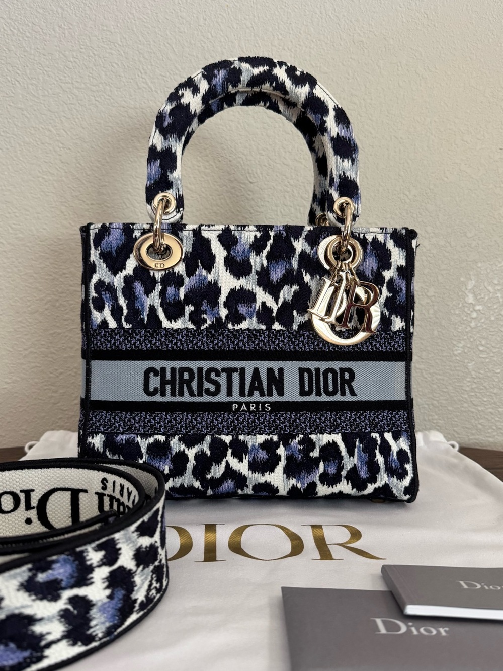 DIOR Lady D-Lite Limited Edition Mizza Embroidered in Blue Leopard Size Medium